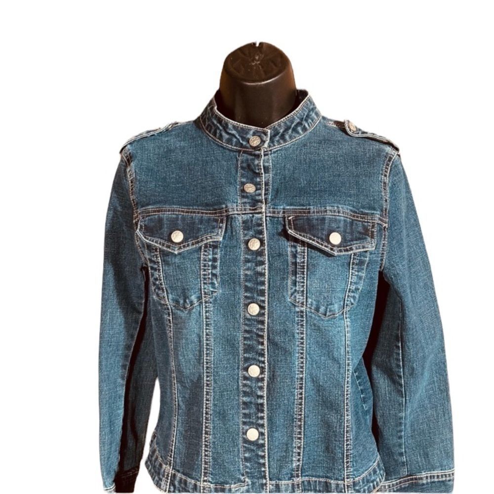 A.M.I women’s size small medium Jean jacket